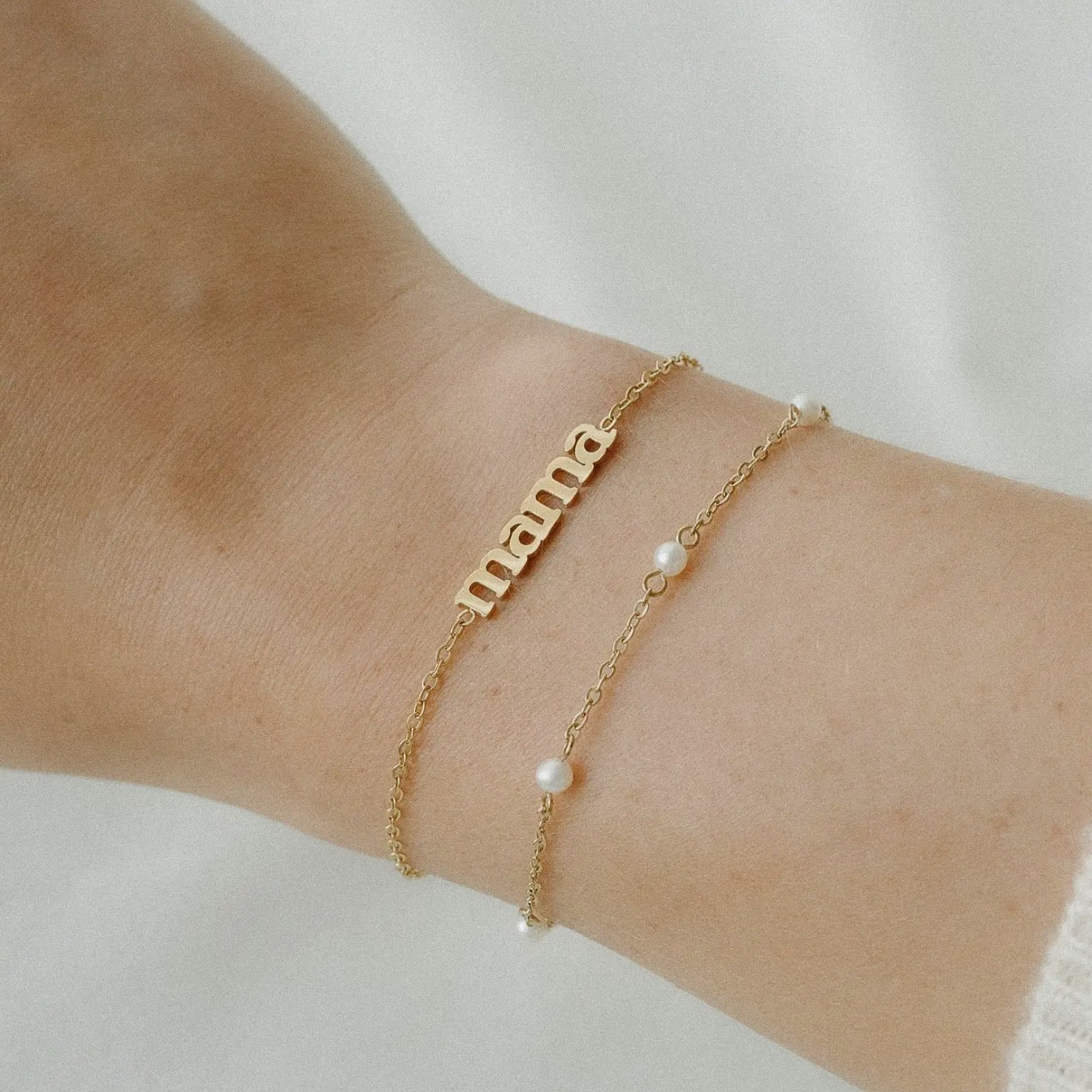 Mama Gold Dainty Bracelet