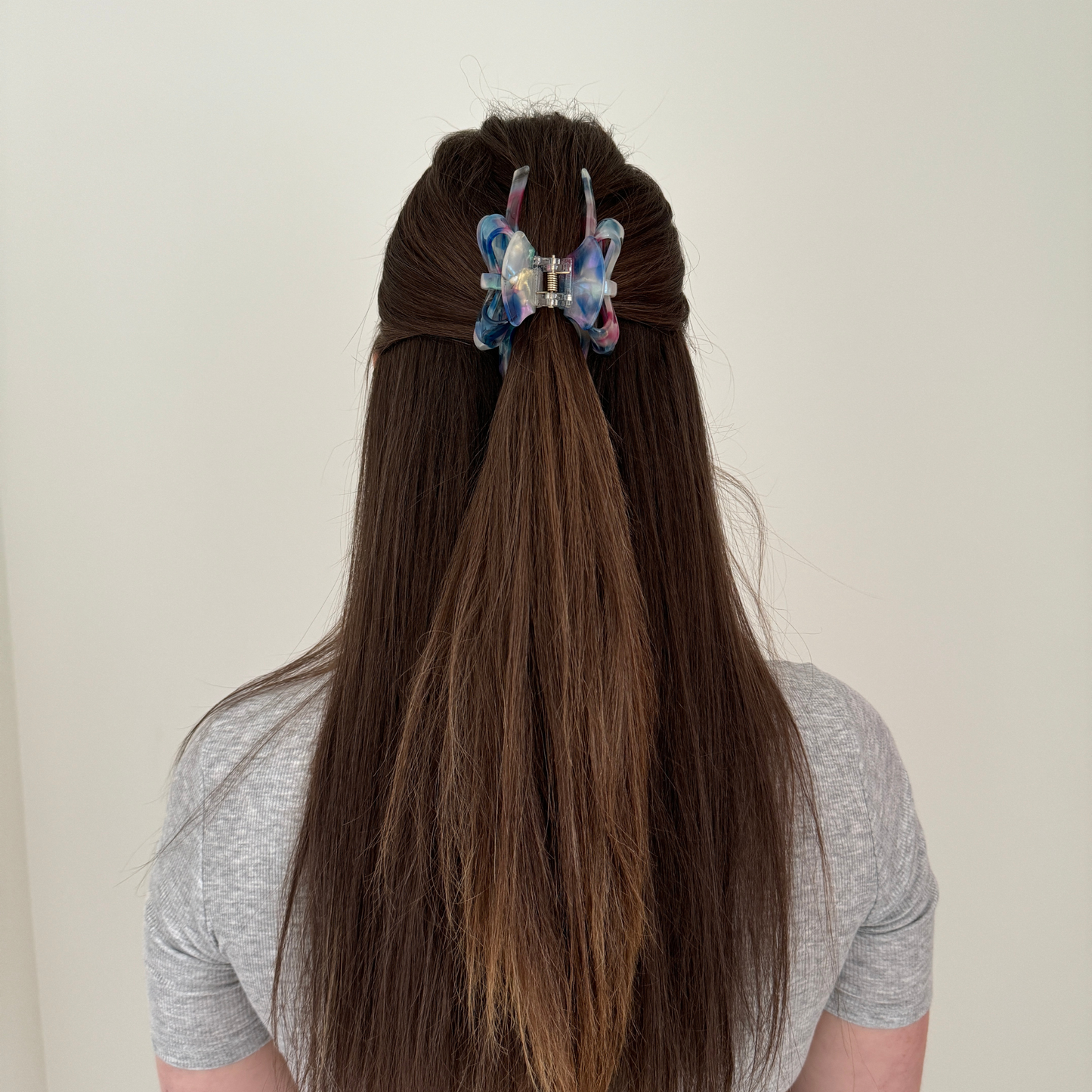 Arianne Cellulose Acetate Bow Hair Claw Clips: Blue