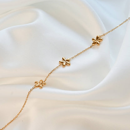 Dainty Flower Bracelet - Gold Flower Trio Bracelet