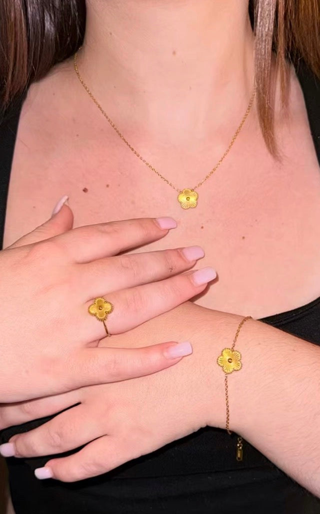 Lunaire"Flower" Bracelet