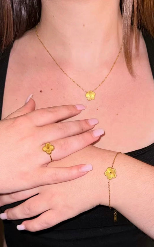 Lunaire"Flower" Bracelet