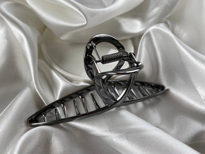 Large Hollow Twisted Hair Claw Clip, Thick Hair: Twist