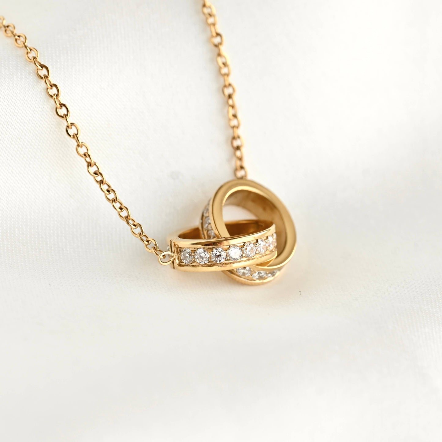 Hazel Pavé Circles Necklace - CZ Interlocking Circled Pendant