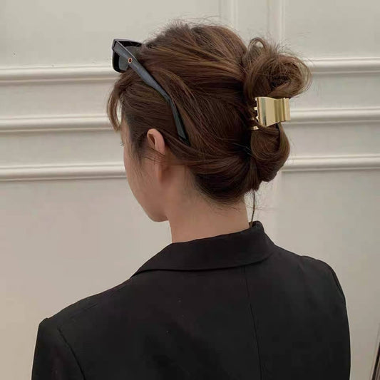 Rina Small Hair Claw | Gold | Hair Accessories | High Ponytail