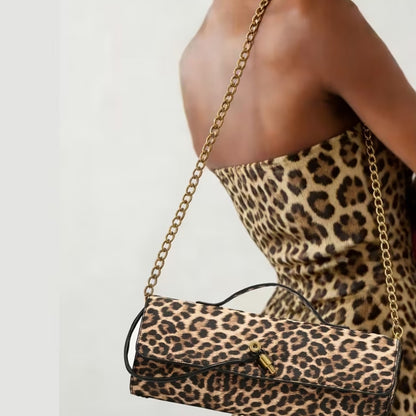 Antoinette Leopards Clutch