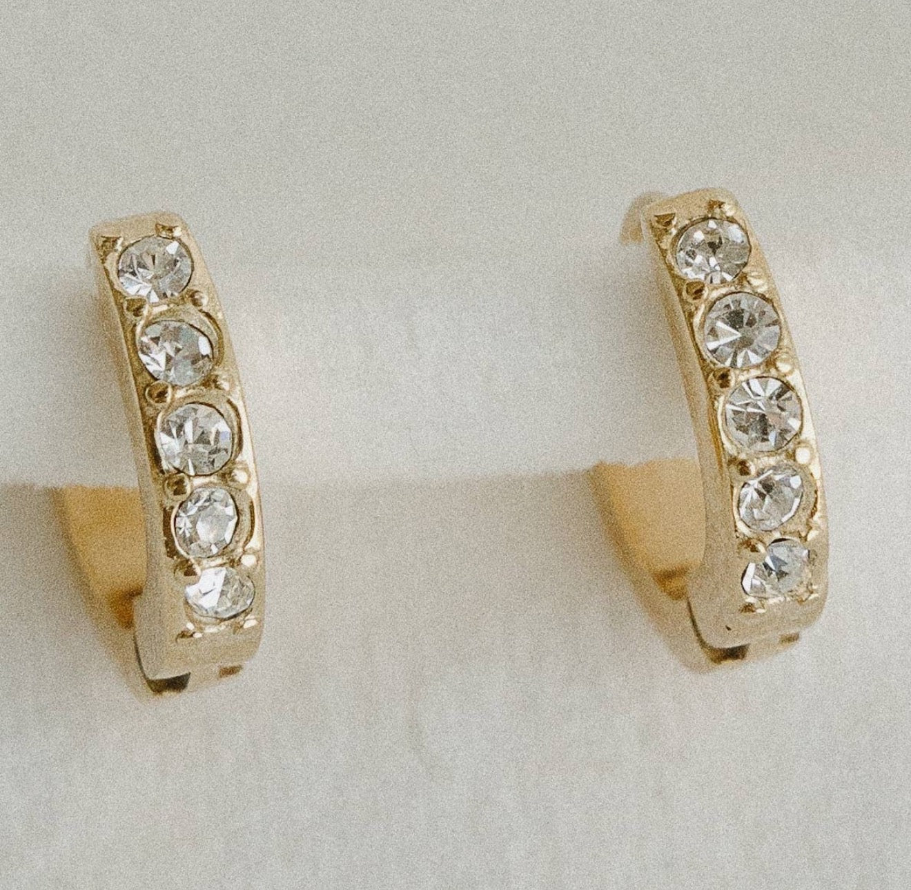 Tally Hoop Earrings