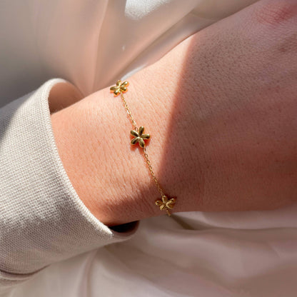 Dainty Flower Bracelet - Gold Flower Trio Bracelet