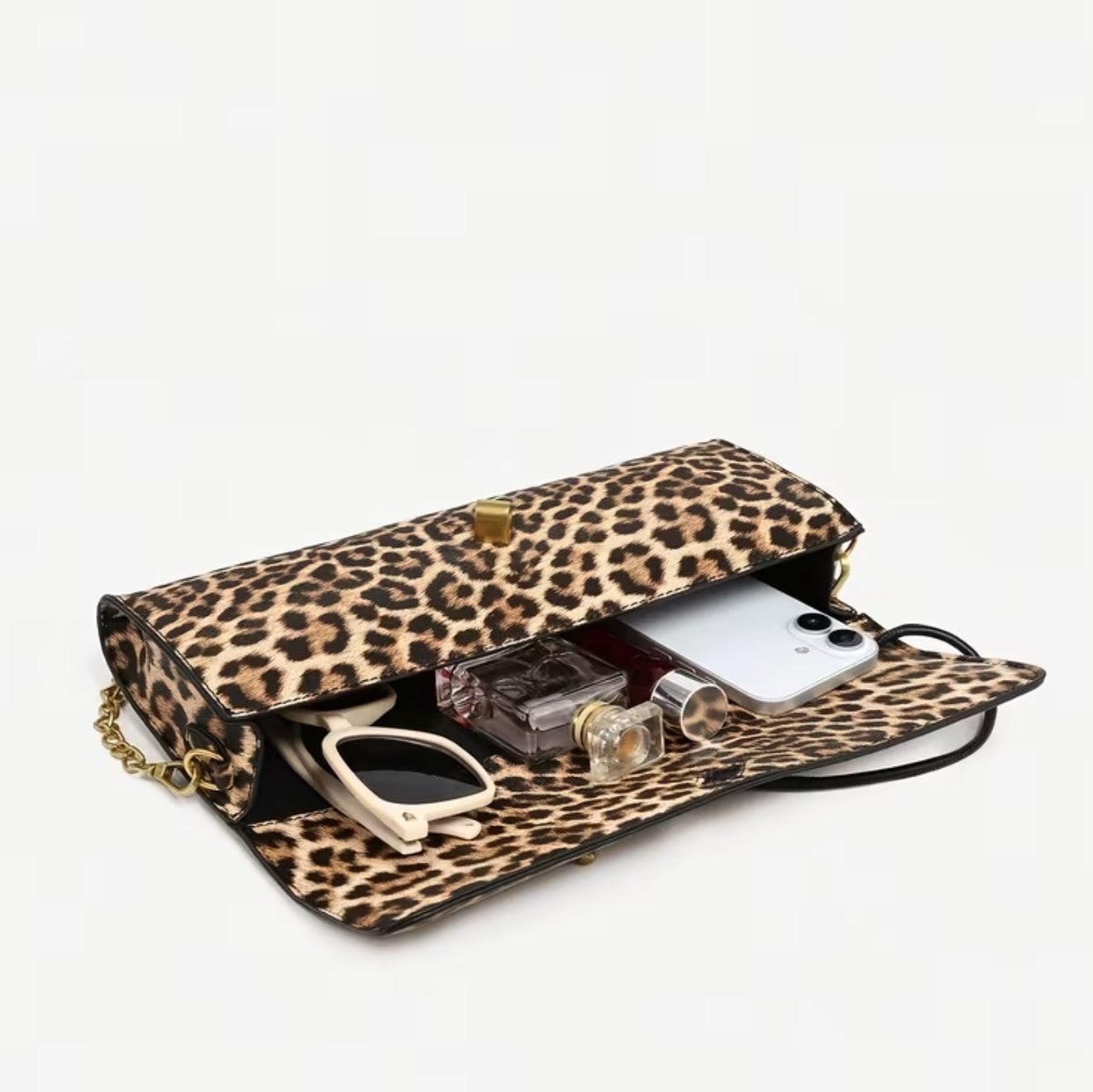 Antoinette Leopards Clutch