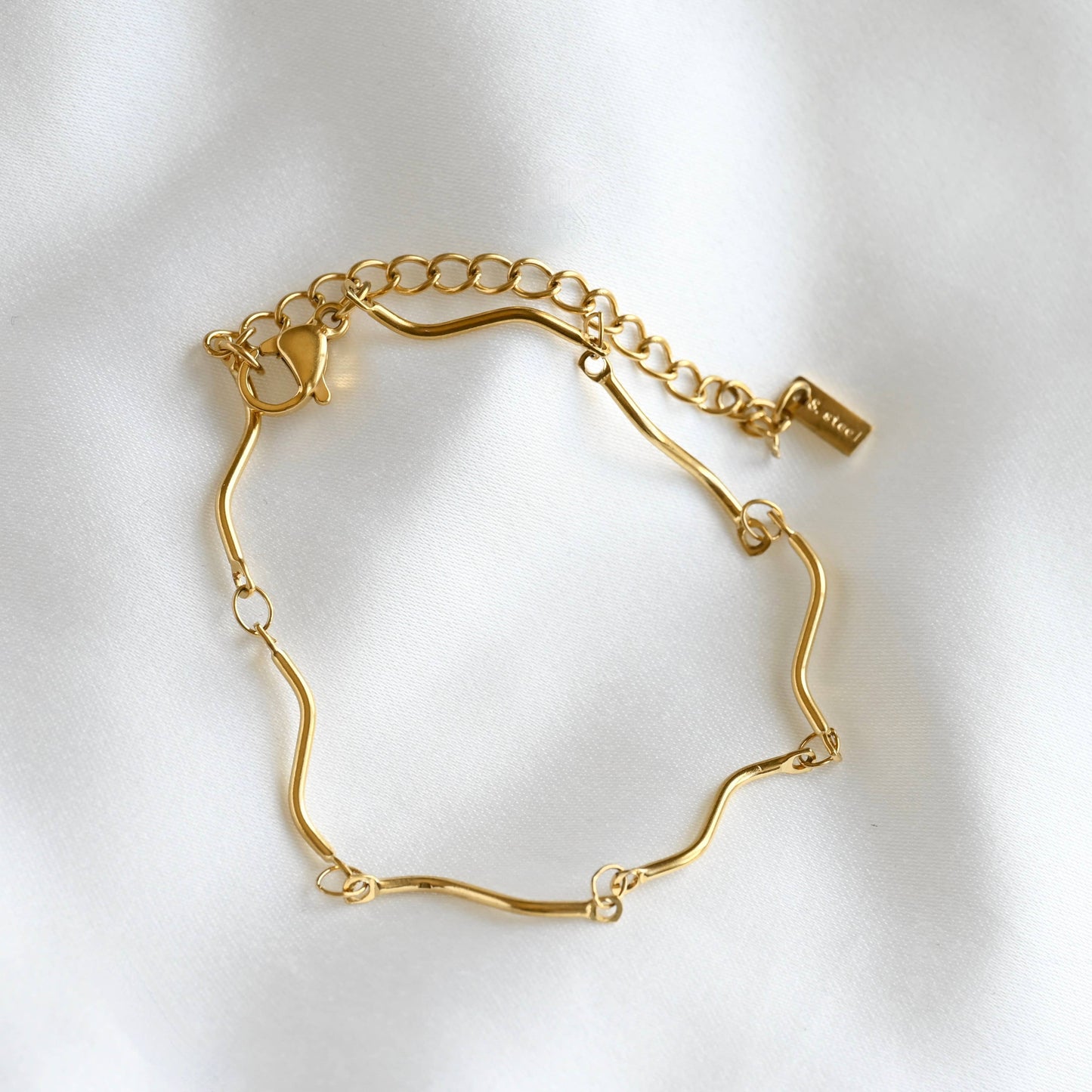 Julia Gold S Link Bracelet - Waterproof Oval Link Chain Bracelet: S Links