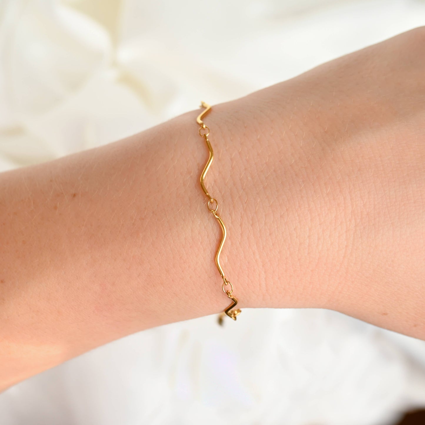 Julia Gold S Link Bracelet - Waterproof Oval Link Chain Bracelet: S Links