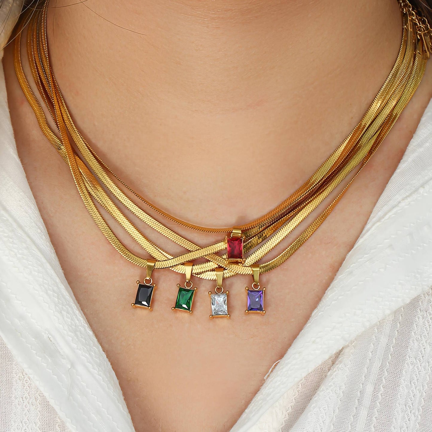 Herringbone chain Necklace with emerald green Pendant