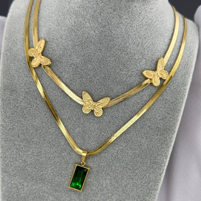 Herringbone chain Necklace with emerald green Pendant