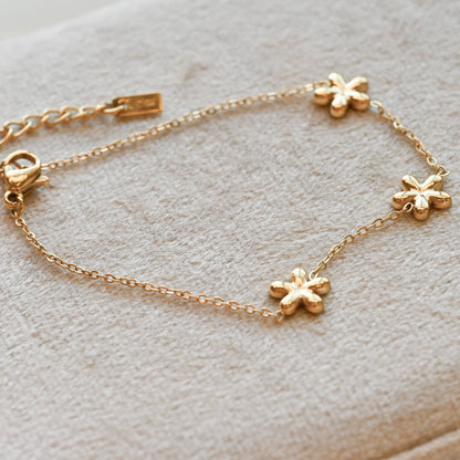 Dainty Flower Bracelet - Gold Flower Trio Bracelet