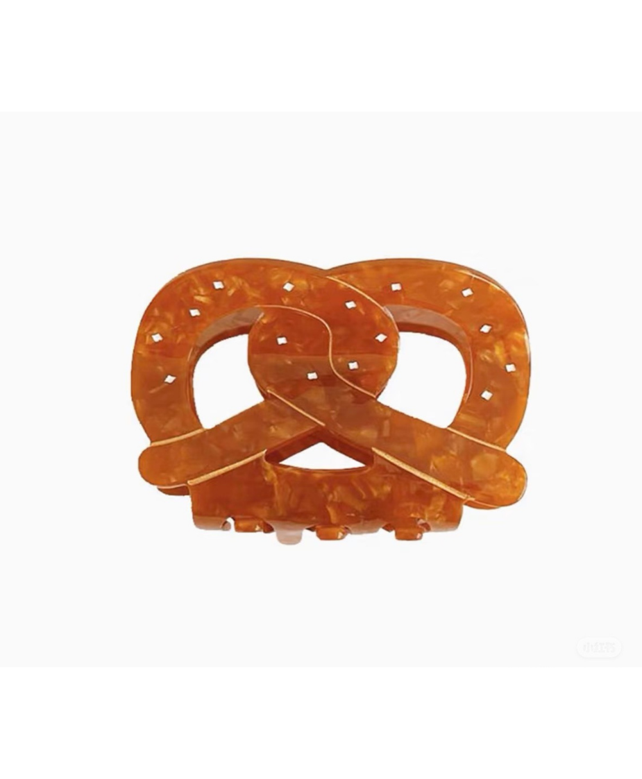 Iris Pretzel-Shaped Resin Hair Claw Clip – Caramel Tortoise