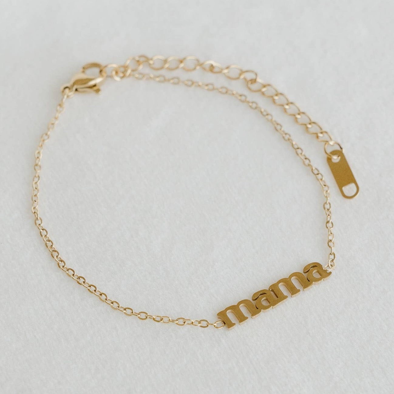 Mama Gold Dainty Bracelet