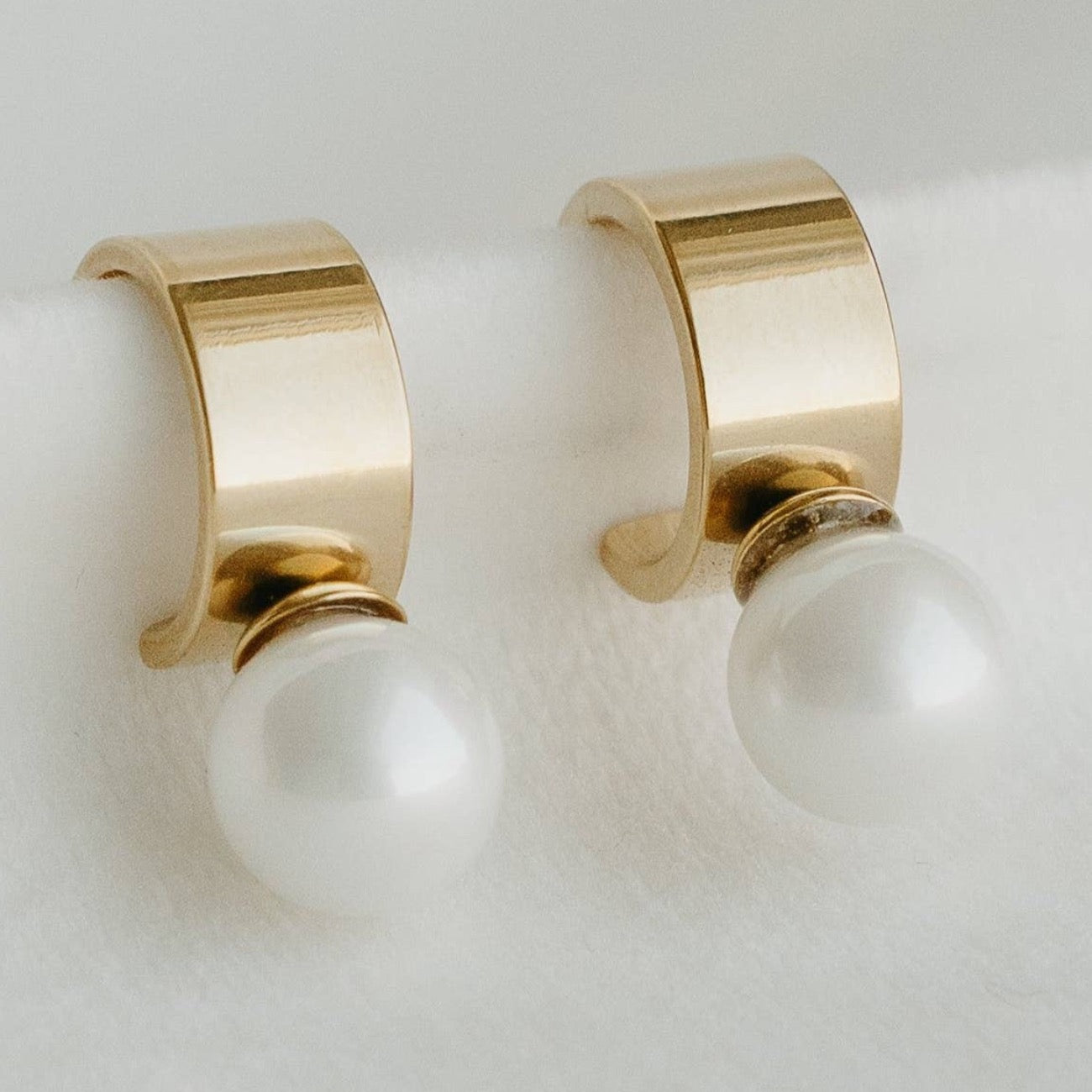 Kyliana  dangle Earrings