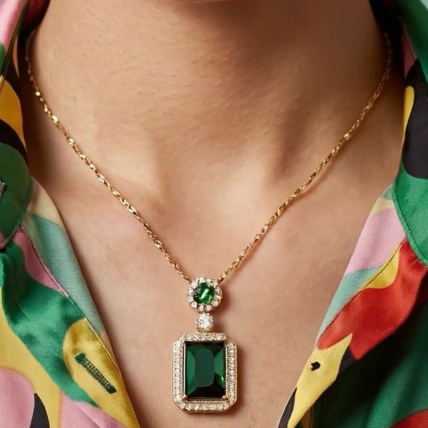 Emerald and Diamond Pendant necklace