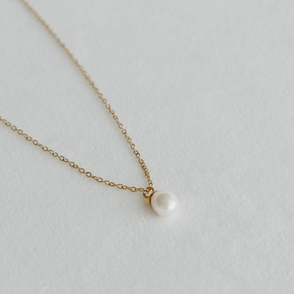 Dainty Gold  Pearl Necklace