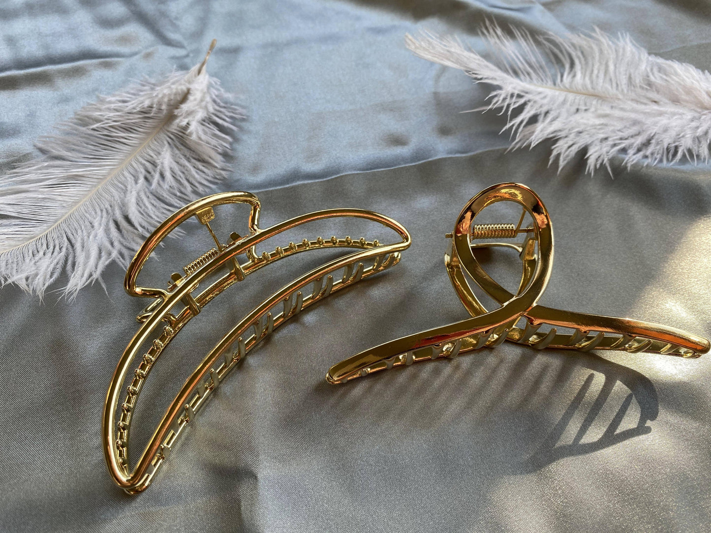 Large Hollow Twisted Hair Claw Clip, Thick Hair: Twist