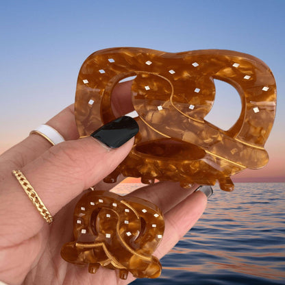 Iris Pretzel-Shaped Resin Hair Claw Clip – Caramel Tortoise