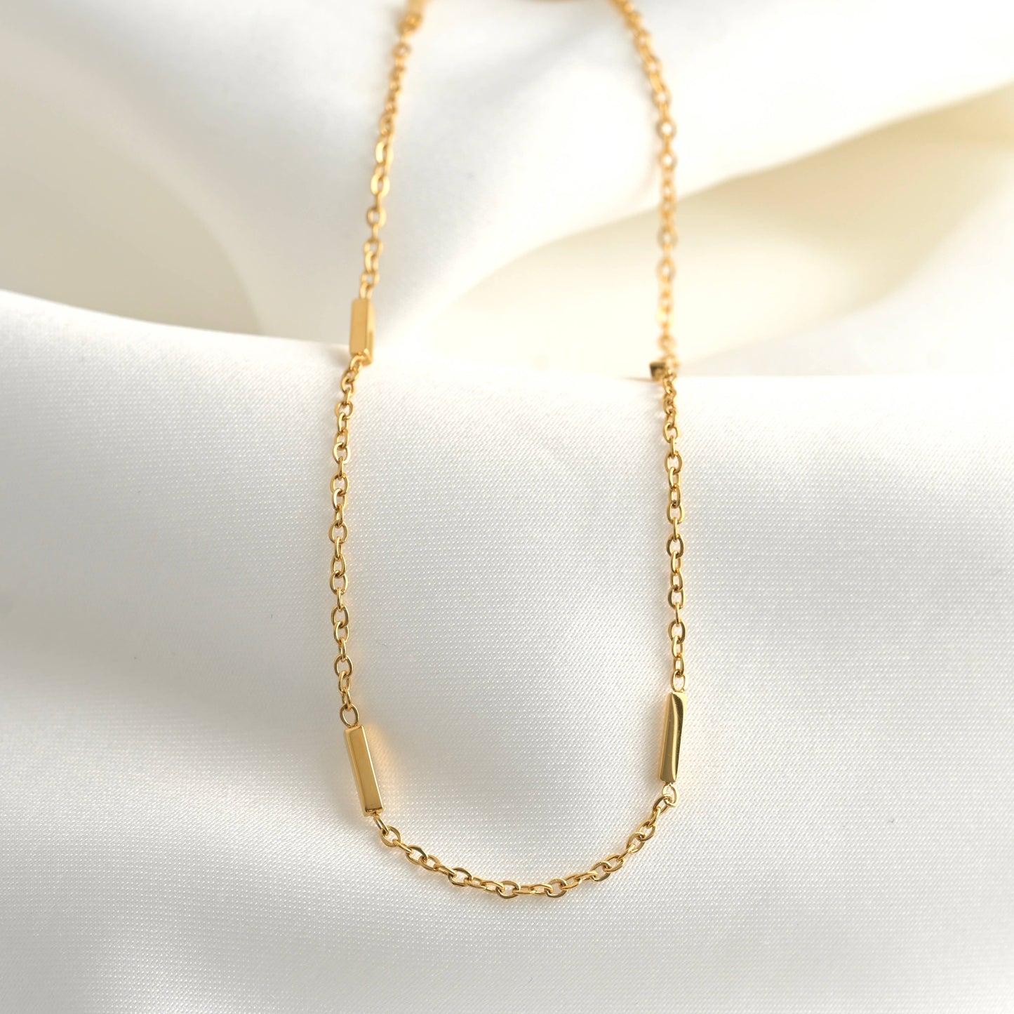 Coline Tube Beaded Chain Necklace - Dainty Gold Satellite Chain