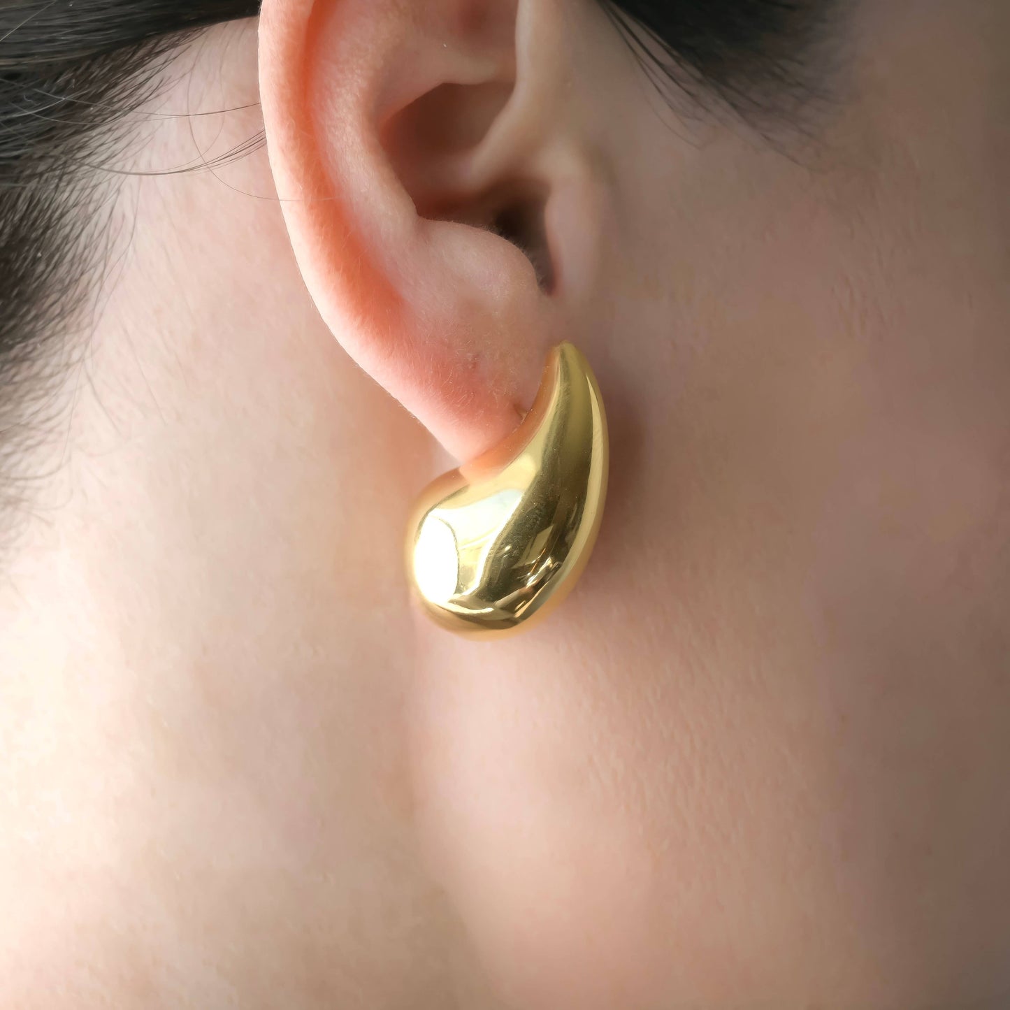 Sophie Chunky Hollow Drop Earrings