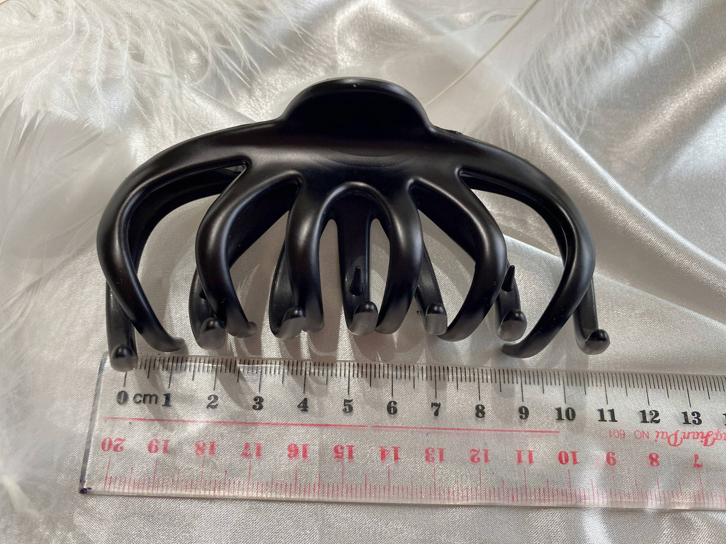 Large hair claw for thick hair | Tortoise | French Claw Clip: Black