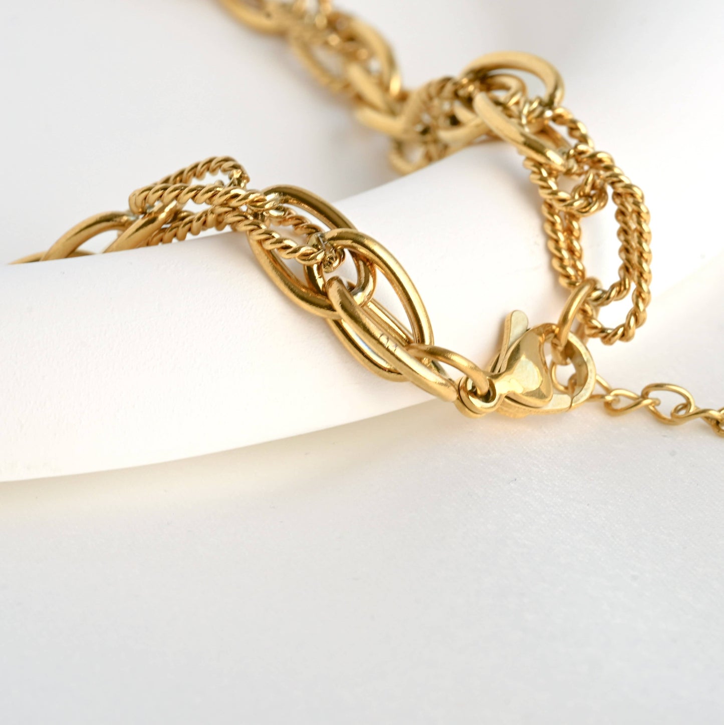 Solange Dual Chain Necklace - Twist Link Chain Necklace Bracelet Set: Necklace+Bracelet Set