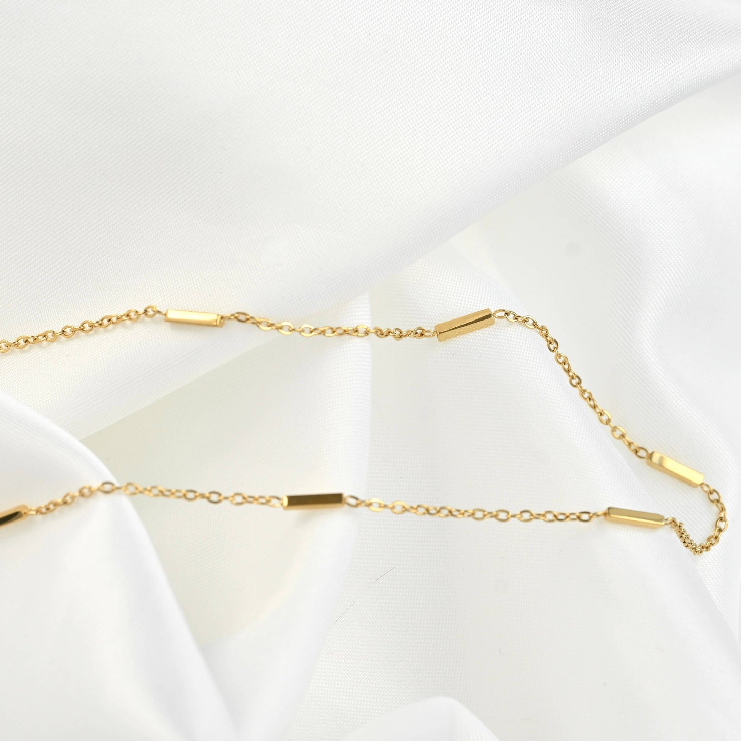 Coline Tube Beaded Chain Necklace - Dainty Gold Satellite Chain