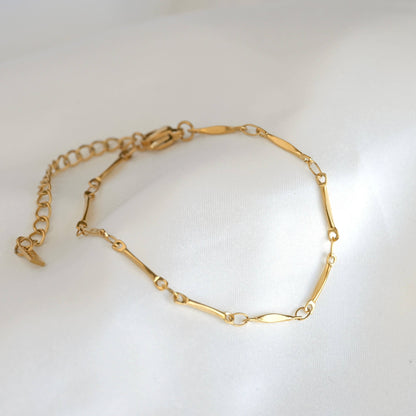 Julia Gold S Link Bracelet - Waterproof Oval Link Chain Bracelet: S Links